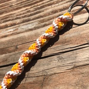 Side twist lanyard about 5 inches